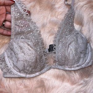 Victoria Secret Very Sexy Lace Half-Pad Plunge  Bra size 32C pink